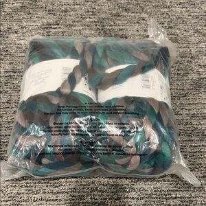 Multicolor Braided Yarn Bundle